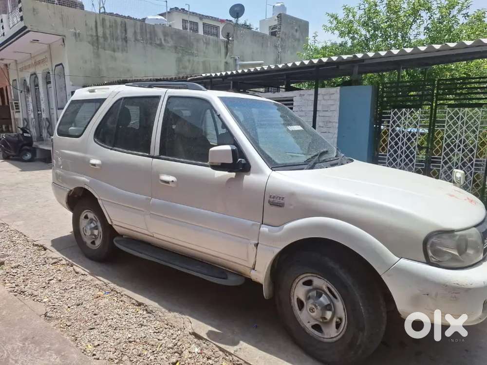 Tata Safari