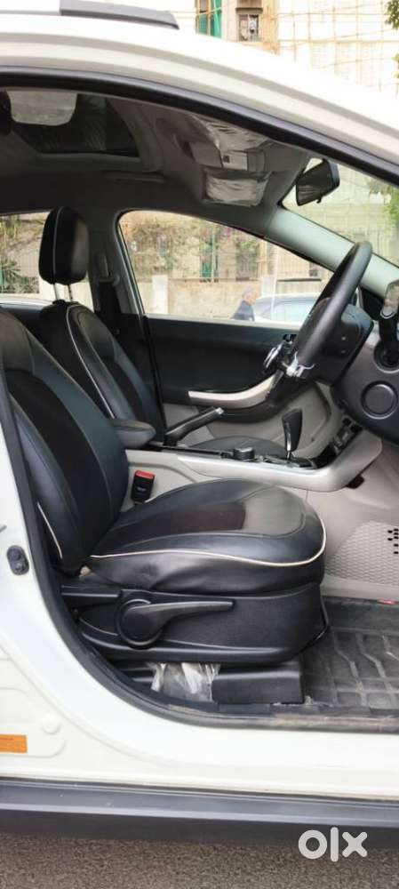 Tata Nexon 1.2 Revotron Xza Plus Dualtone, 2018, Cng & Hybrids