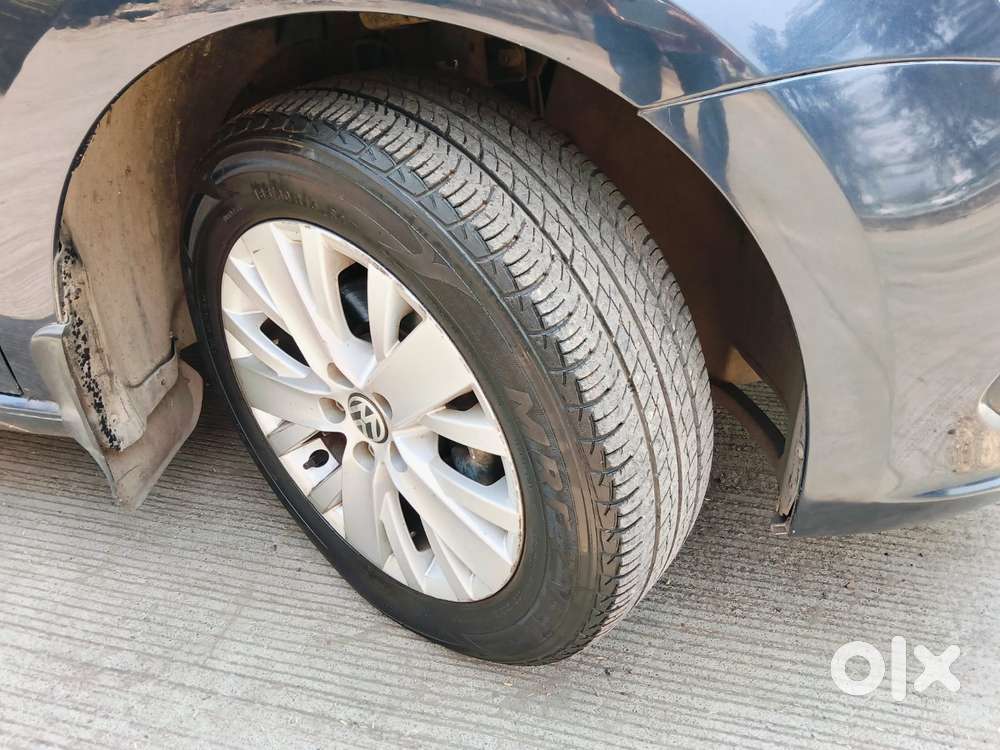 Volkswagen Vento 1.2 Tsi Highline Plus At, 2015, Petrol