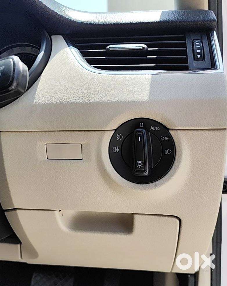 Skoda Octavia 1.8 Tsi At L K, 2018, Petrol