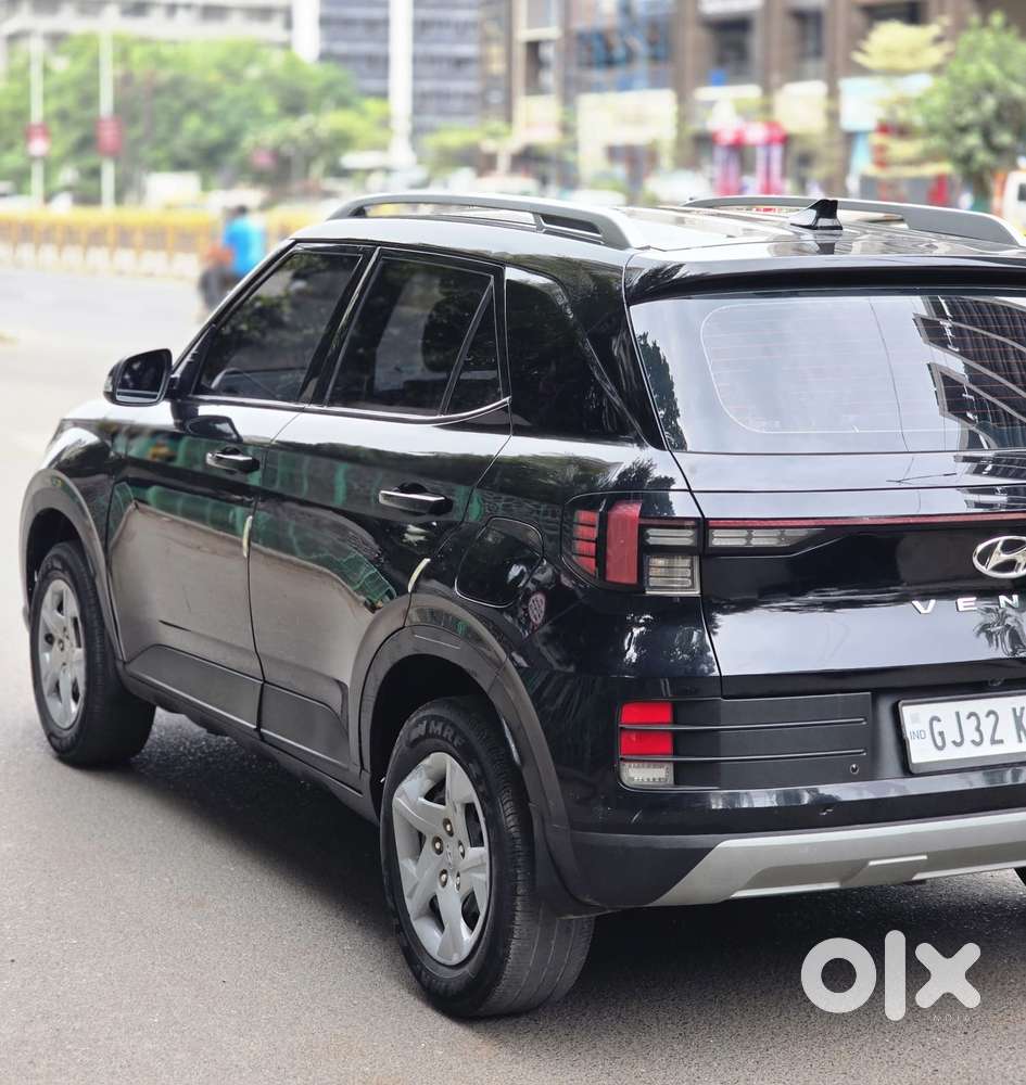 Hyundai Venue 1.2 S Plus, 2022, Petrol