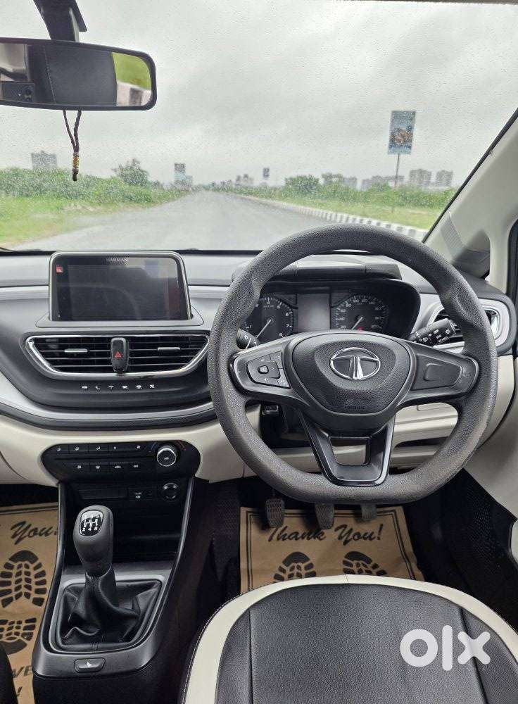 Tata Altroz 1.2 Xm Plus, 2022, Petrol