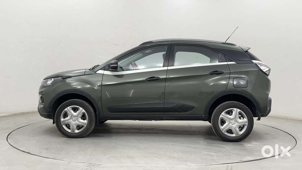 Tata Nexon 1.2 Revotron Xm, 2023, Petrol