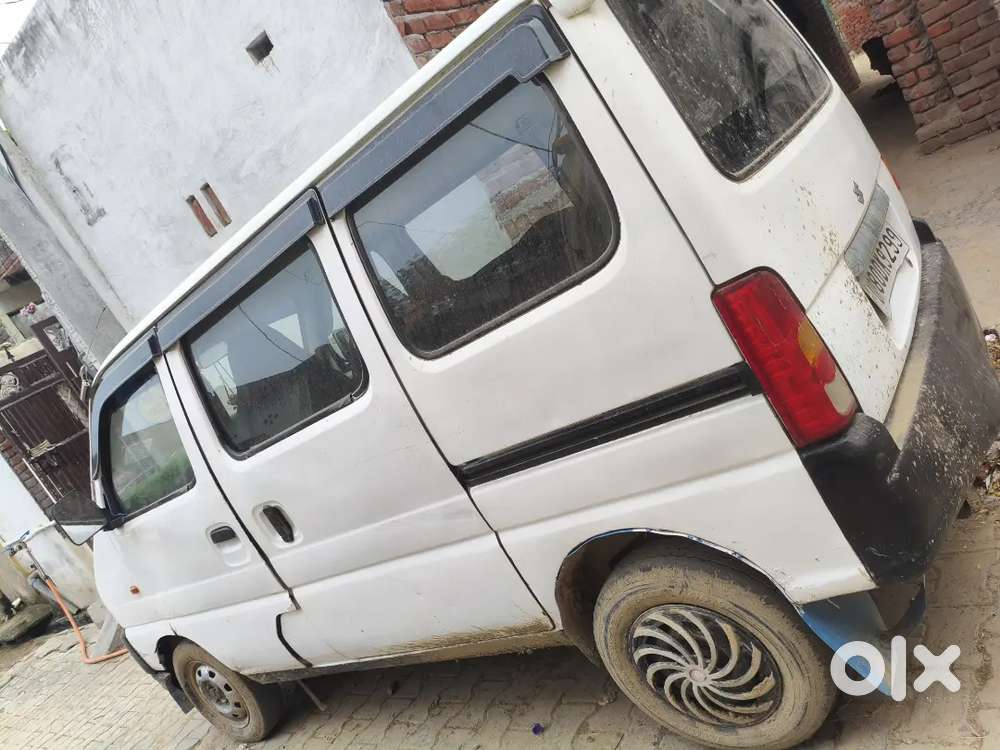 Maruti Suzuki Eeco 2015 Petrol 70000 Km Driven