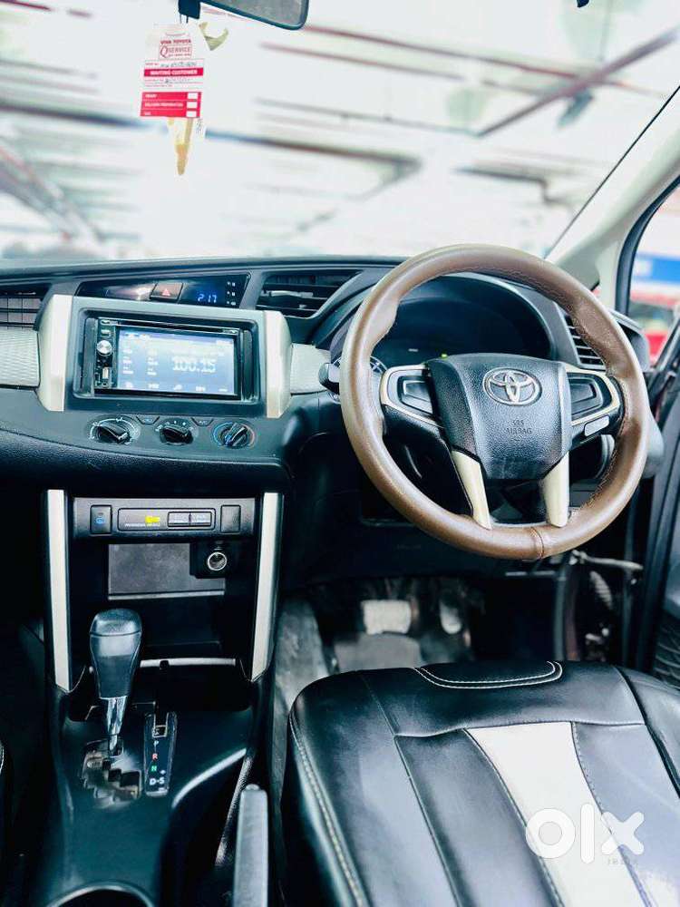 Toyota Innova Crysta 2.8 Gx At 8s, 2016, Diesel