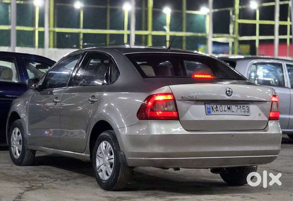 Skoda Rapid 1.6 Tdi Ambition Plus, 2013, Diesel