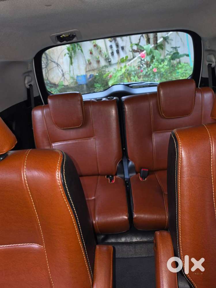 Toyota Innova Crysta 2.4g (at) 2022 Diesel