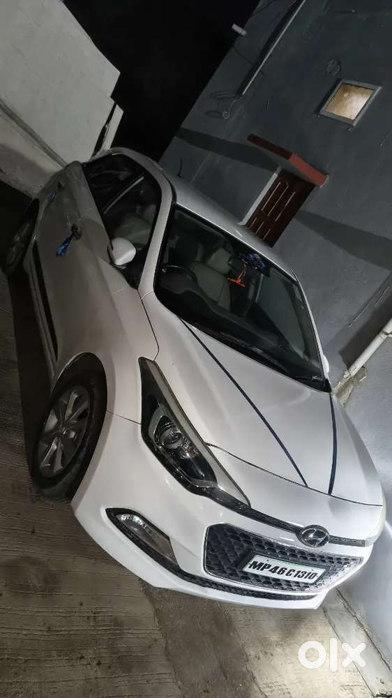 I 20 Asta Top Model Top Condition Push Button Start