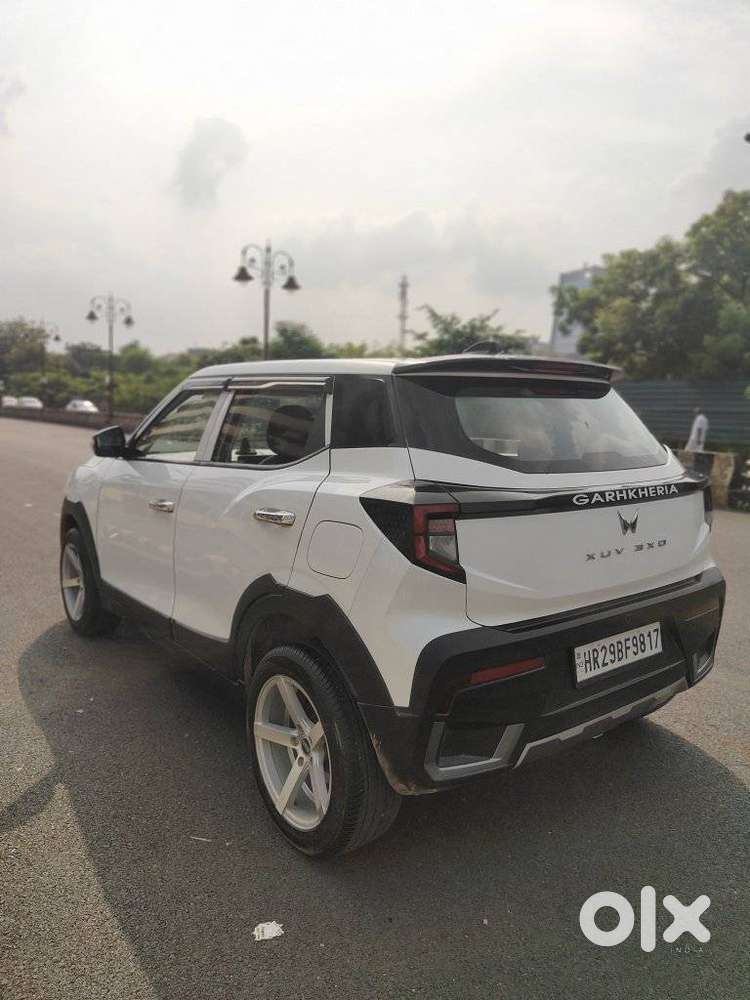 Mahindra Xuv 3xo Mx3, 2025, Petrol