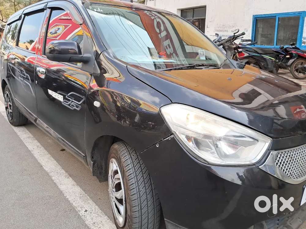 Royal Orchid Colour Renault Lodgy