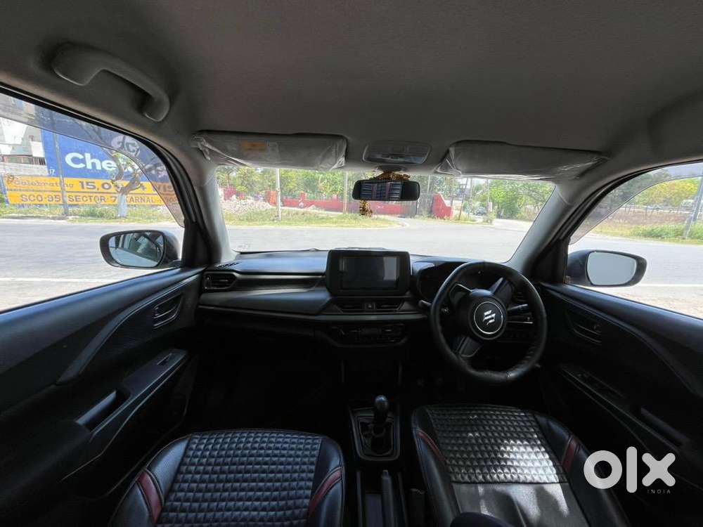 Maruti Suzuki Swift 2024 Petrol 33000 Km Driven