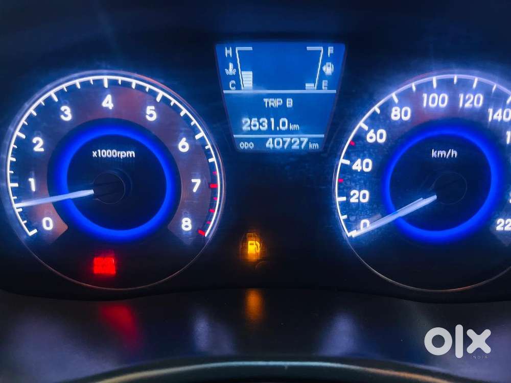 Hyundai Verna 1.6 Sx (o) Vtvt, 2015, Petrol