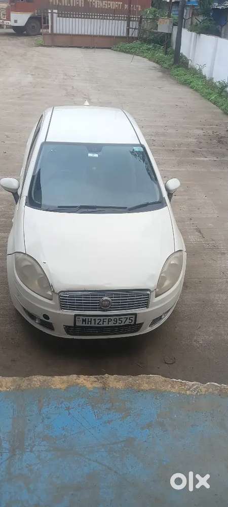 Fiat Linea Emotion 2010 Petrol Manual