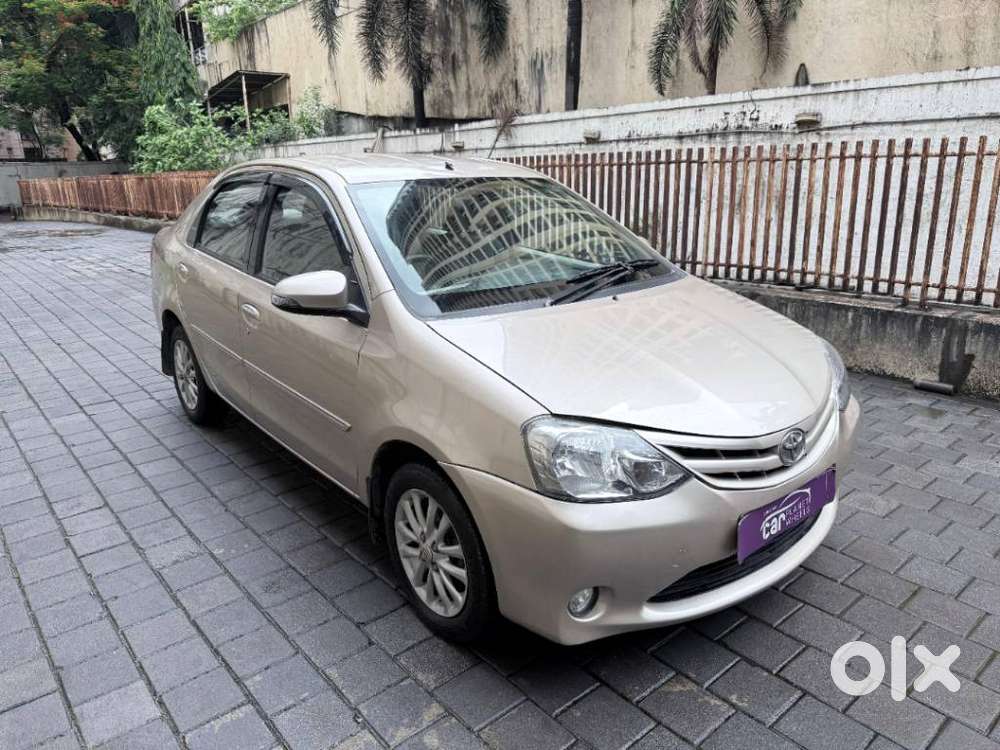 Toyota Etios V, 2013, Petrol