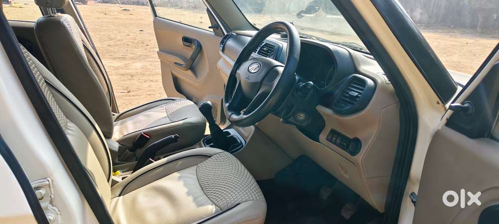 Mahindra Tuv 300 T6 Plus, 2016, Diesel