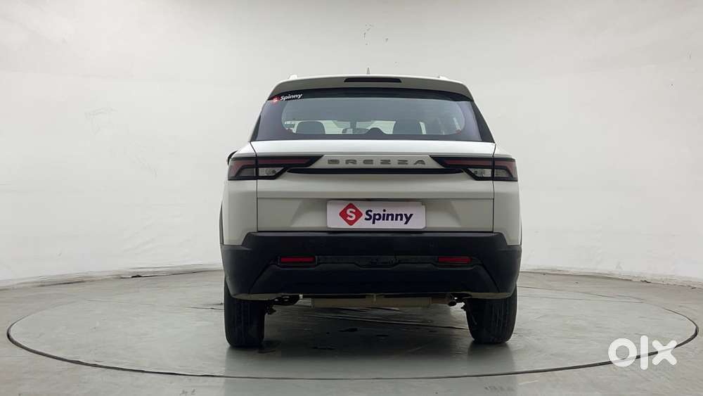 Maruti Suzuki Vitara Brezza 1.5 Zxi Plus At Dual Tone, 2022, Petrol