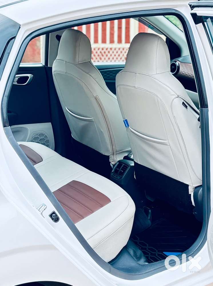 Hyundai Aura Sx 1.2 Cng, 2025, Cng & Hybrids