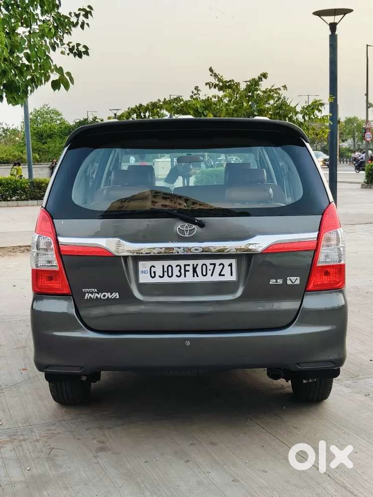 Toyota Innova 2.5 V