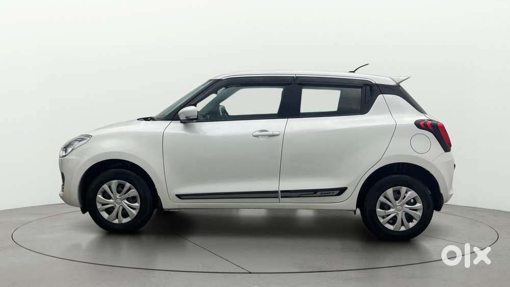 Maruti Suzuki Swift VVT VXI, 2023, Petrol