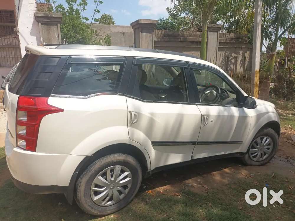 Mahindra Xuv500 2015 Diesel 78543 Km Driven