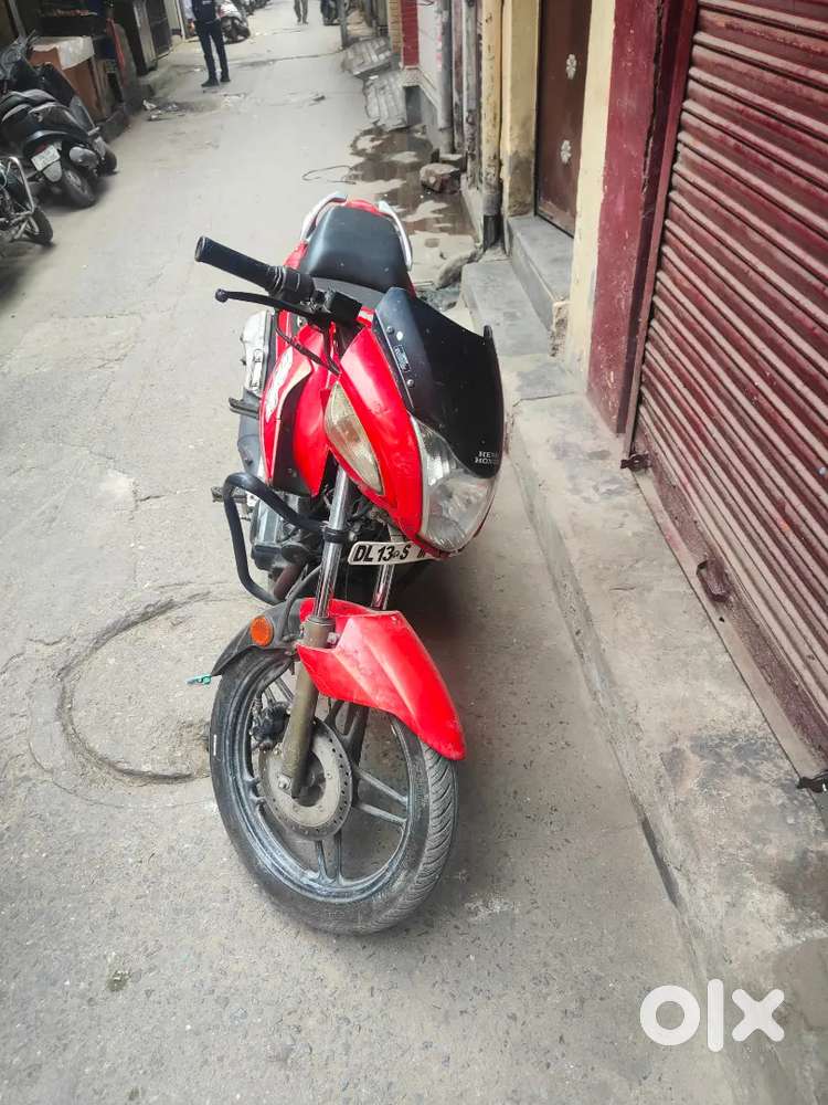 Cbz Xtreme 2013 Model Motorcycles 1824853851