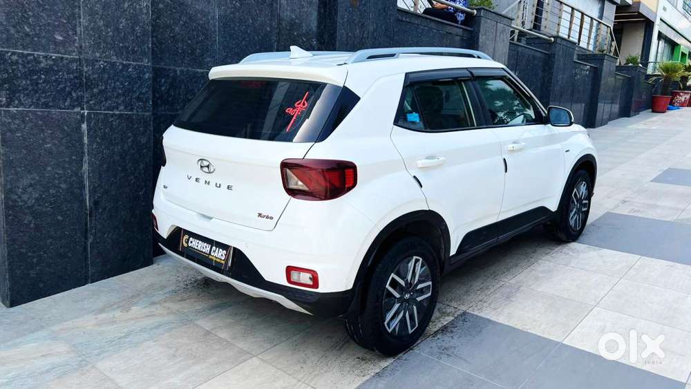 Hyundai Venue 1.0 Sx Turbo Imt, 2021, Petrol