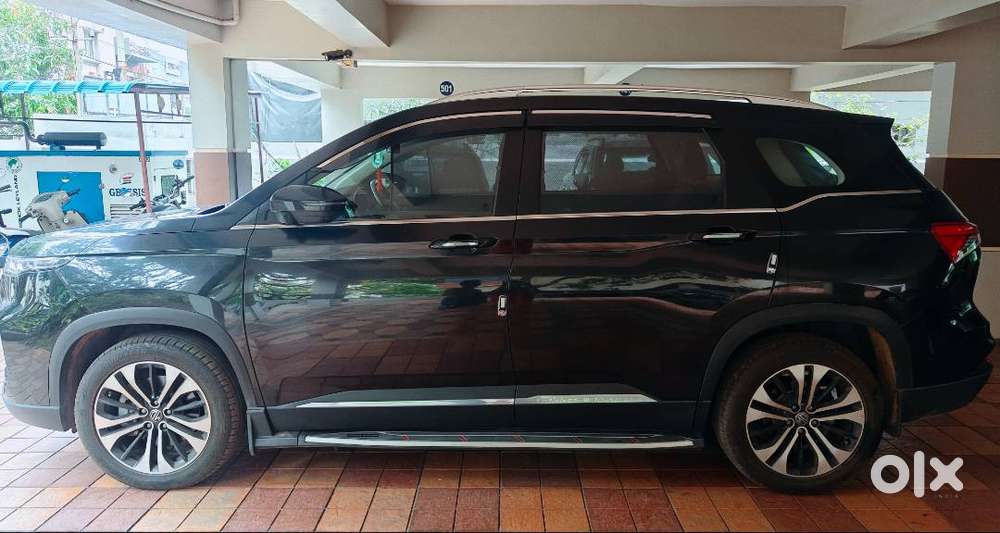 2022 Mg Hector Plus Diesel 6-seater Mt  Only 12,500 Km  1st Owner