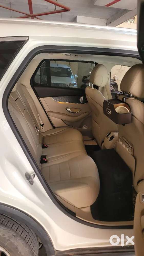 Mercedes-benz Glc 2018 Petrol Well Maintained