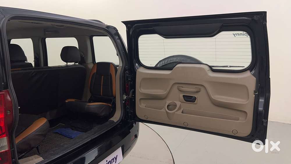 Mahindra Tuv 300 Mhawk100 T8, 2016, Diesel