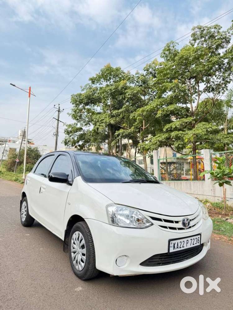 Toyota Etios Liva 2011-2012 G, 2012, Petrol