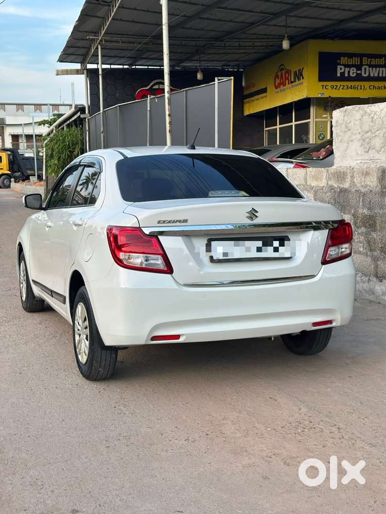 Maruti Suzuki Swift Dzire 1.3 Vxi, 2021
