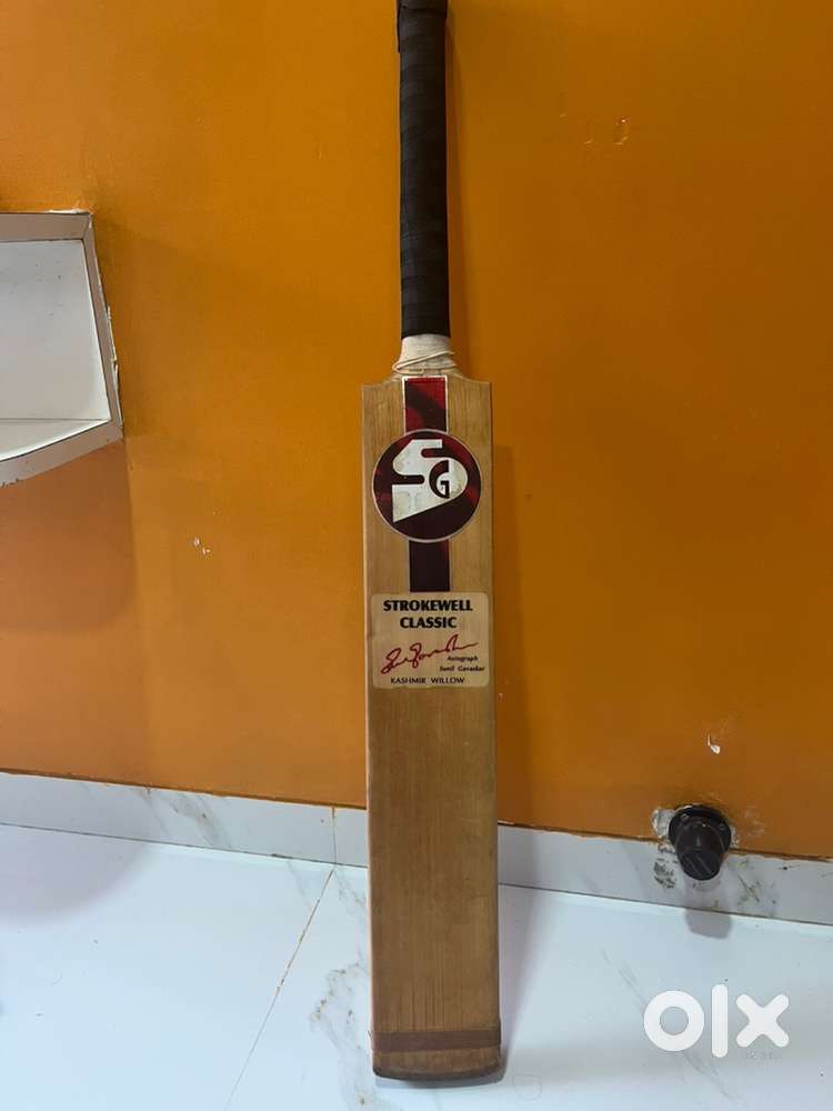 SG Strokewell Classic Kashmir Willow Cricket Bat.