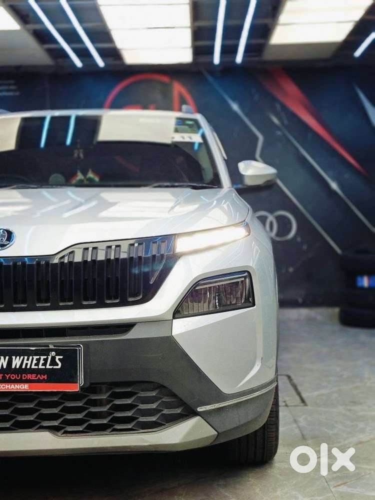 Skoda Kylaq Signature, 2025, Petrol