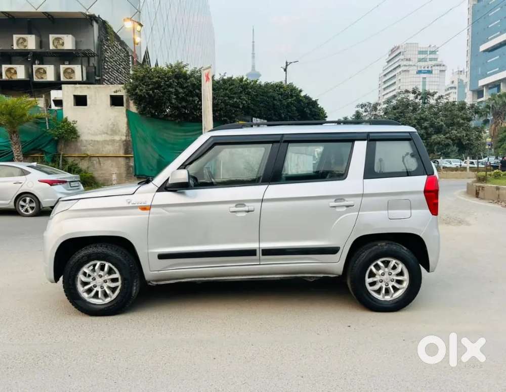 Mahindra Tuv300 T8 (top Model) 2016  Diesel  7 Seater  76,000 Km