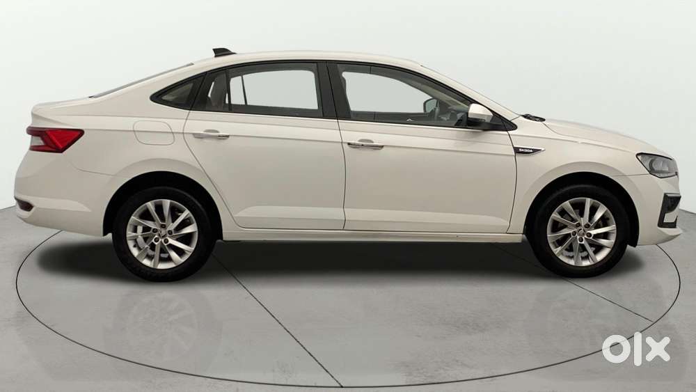 Skoda Slavia 1.0 Ambition Tsi At, 2022, Petrol