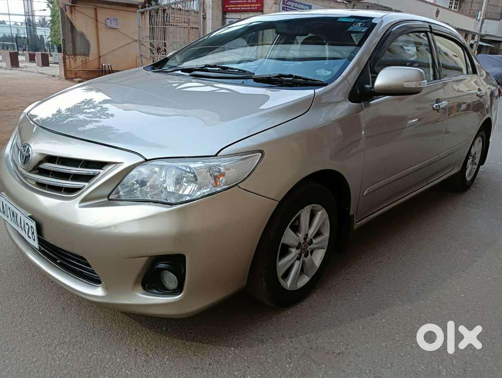 Toyota Corolla Altis 1.8 J, 2013, Cng & Hybrids