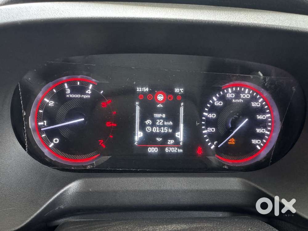 Mahindra Thar Roxx Mx3 Rwd Diesel, 2025, Diesel