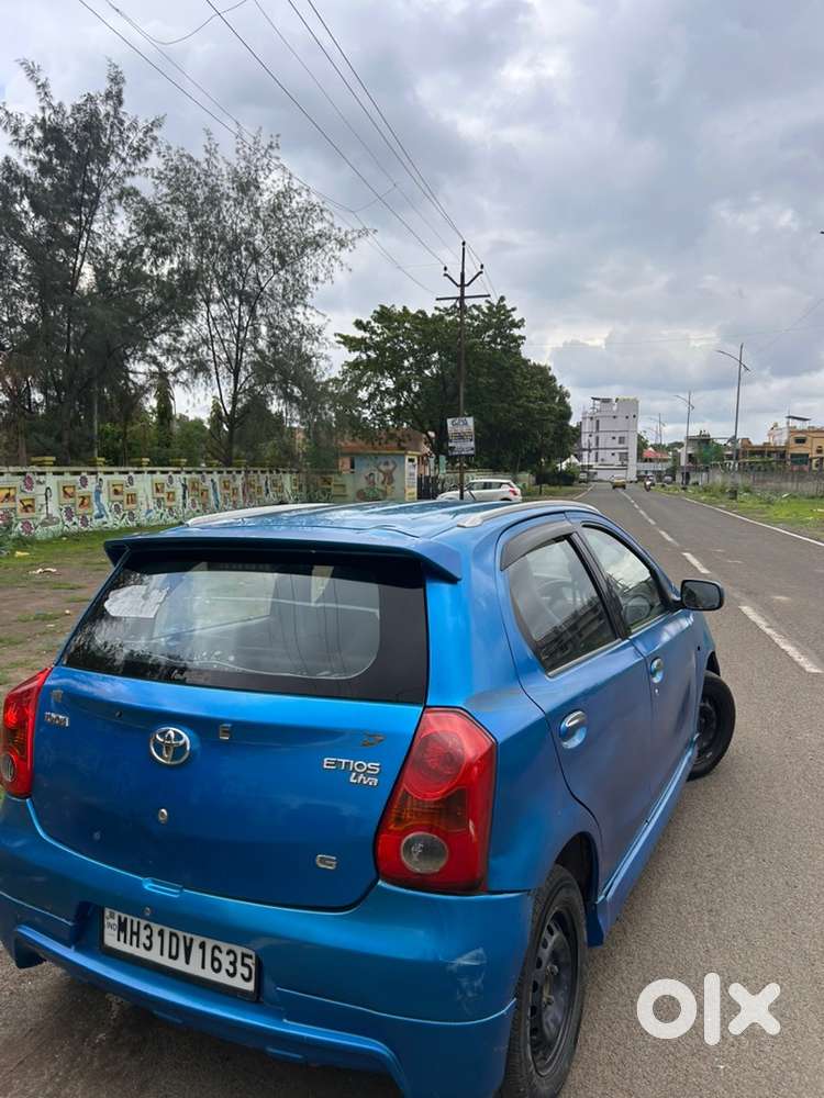 Toyota Etios Liva 2011