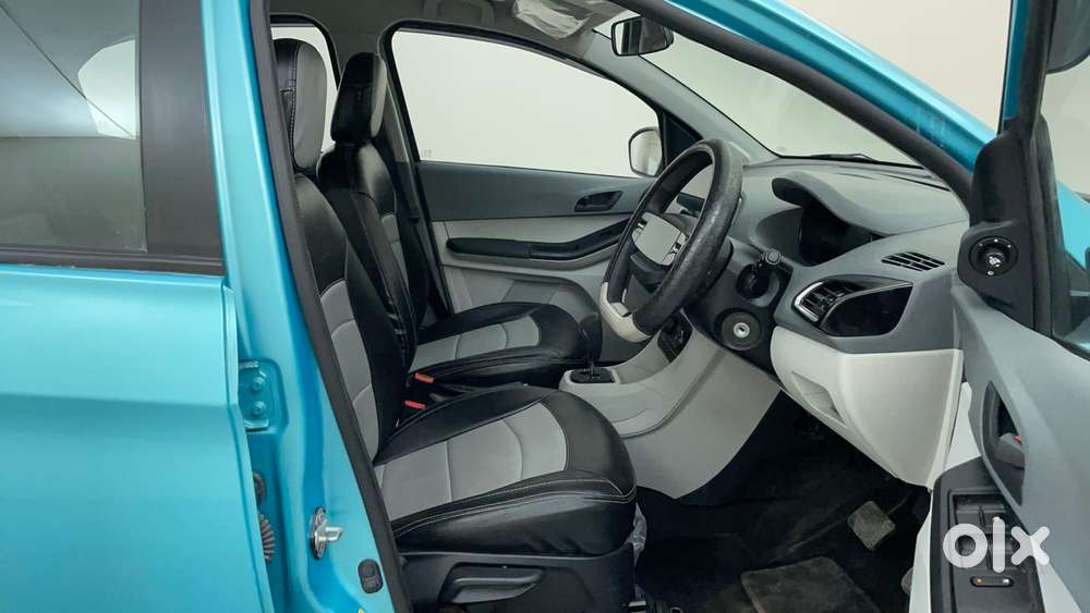 Tata Tiago Xza, 2025, Petrol