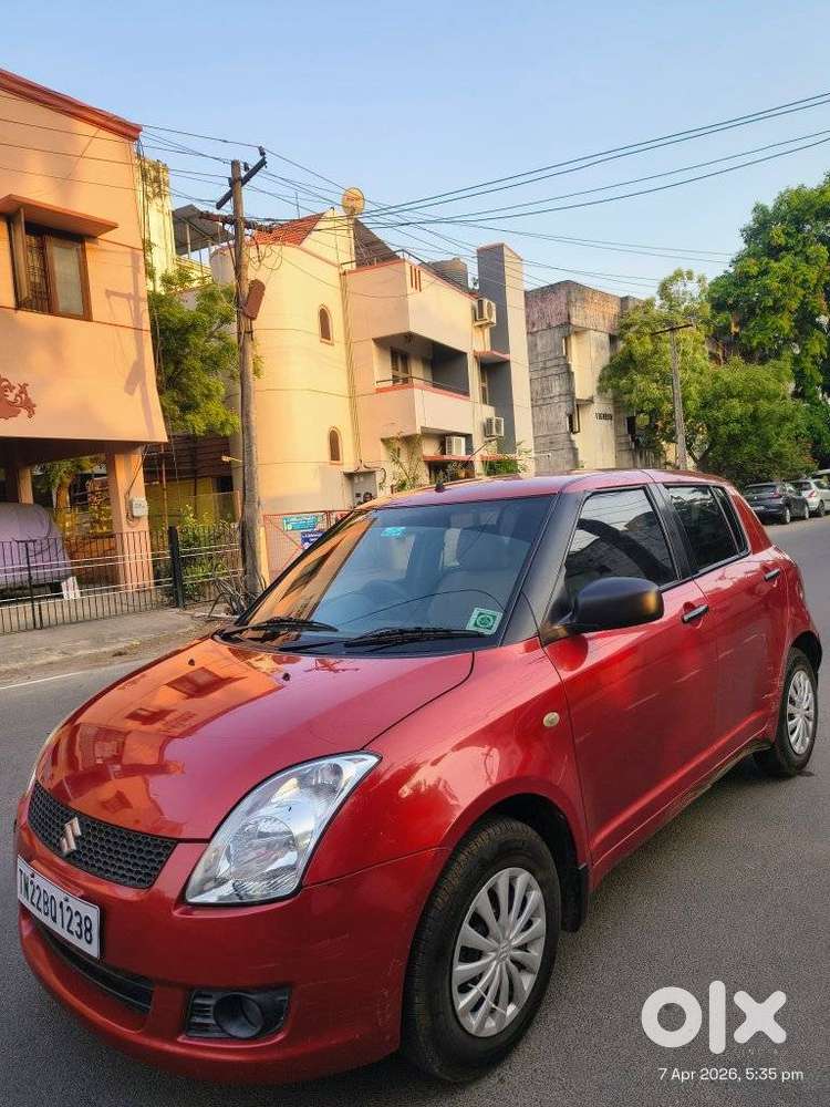 Maruti Suzuki Swift Vxi + Manual, 2010, Petrol