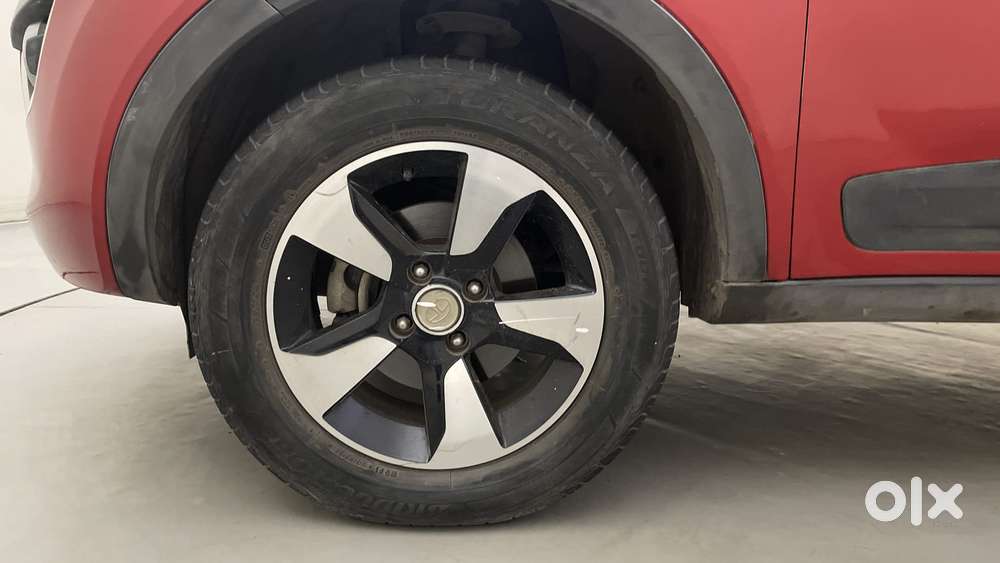 Tata Nexon 1.2 Revotron Xza Plus (l), 2018, Petrol