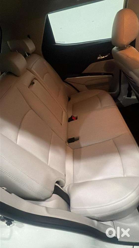 Mahindra Petrol Car 2021