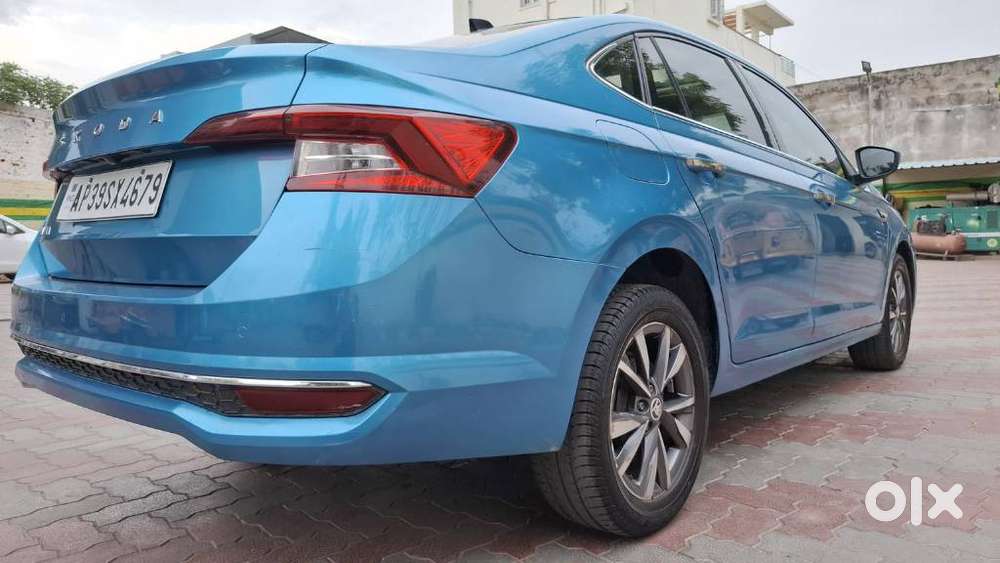 Skoda Slavia 1.0 Tsi Style At, 2023, Petrol