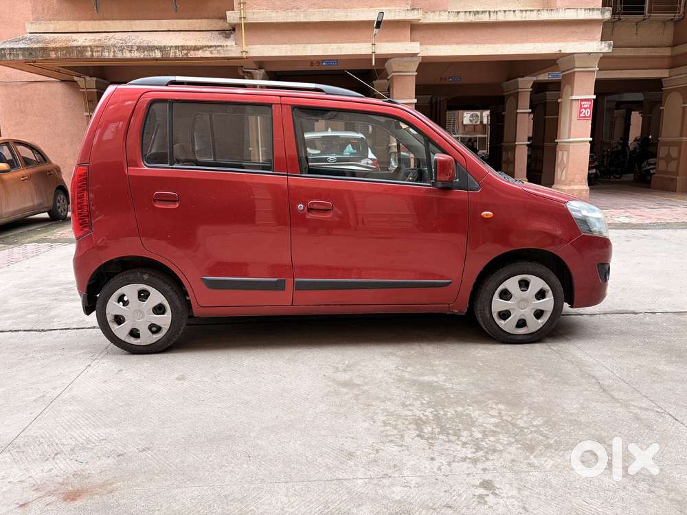 Maruti Suzuki Wagon R 1.0 Vxi Amt, 2017, Petrol