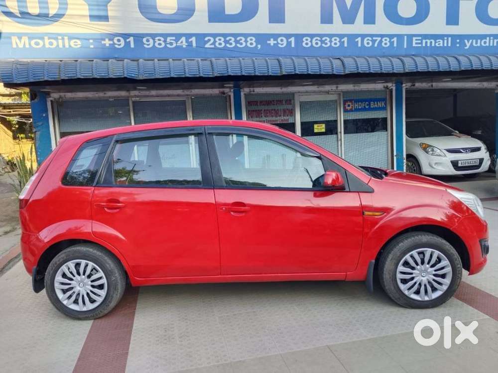 Ford Figo, 2015, Petrol