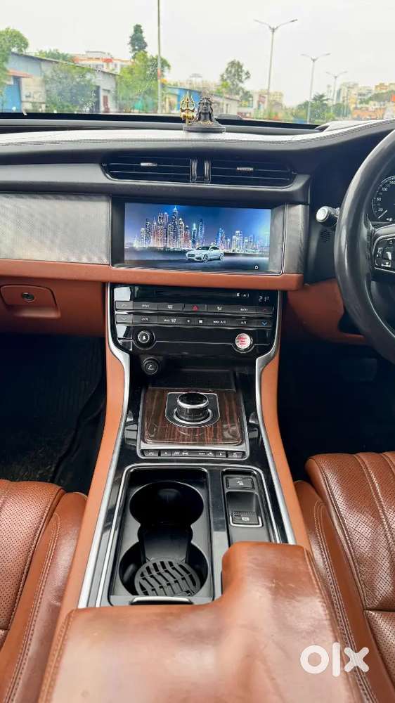 Limited Edition Jaguar Xf 2.0 Portfolio