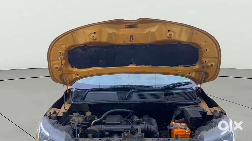 Renault Triber Rxt, 2022, Petrol