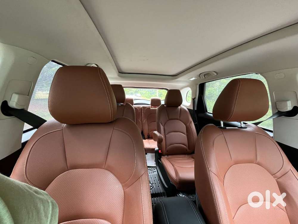 Mg Hector Plus 2022 Petrol Sharp Cvt, Enthusiast-owned,11.5k Kms
