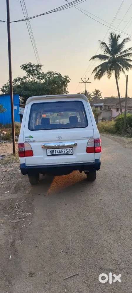 Toyota Qualis 2005 Diesel Well Maintained