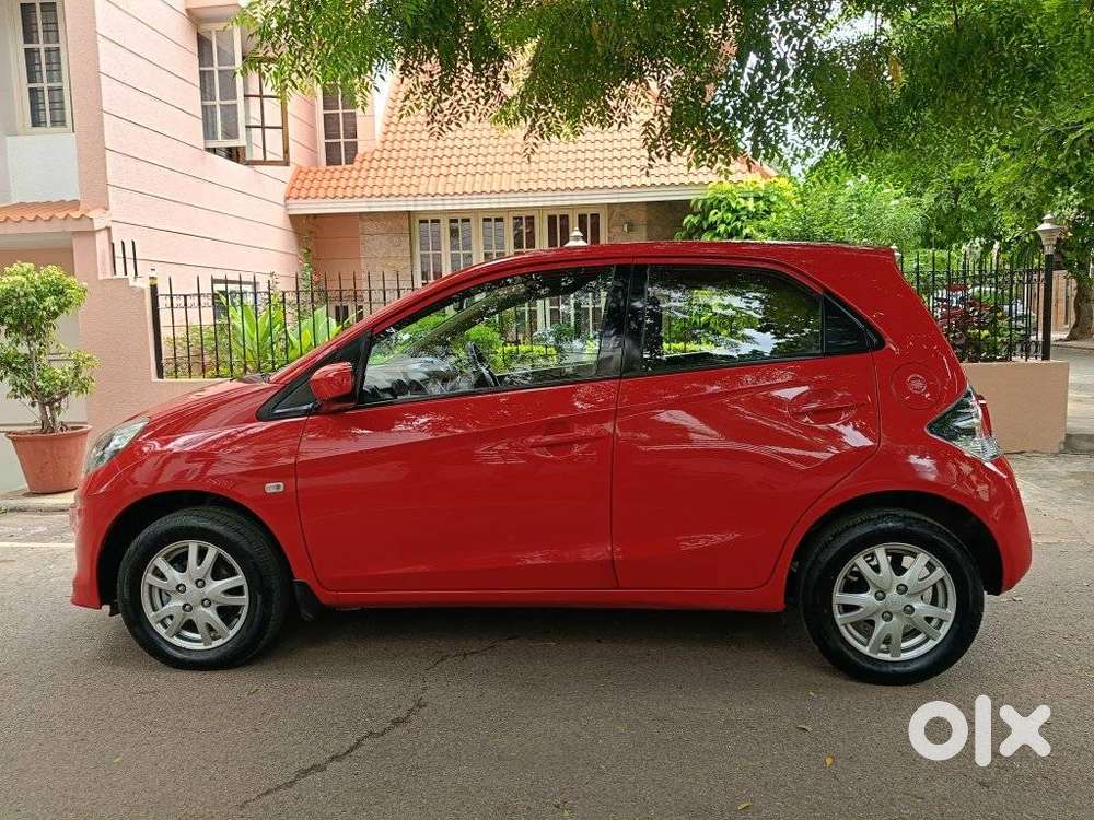 Honda Brio V Automatic, 2012, Petrol